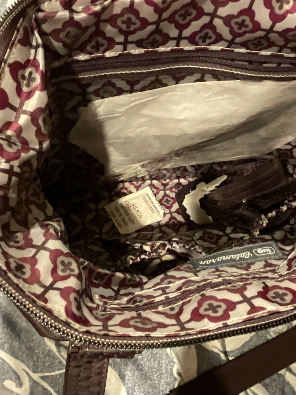 NWOT Catamaran Tote Bag & Removable Pouch, Plum - Picture 8 of 10